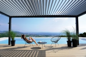 Quels sont les avantages de la pergola bioclimatique ?