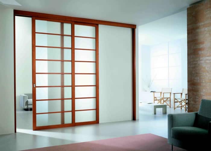 Battante ou coulissante : quelle porte intérieure choisir ?