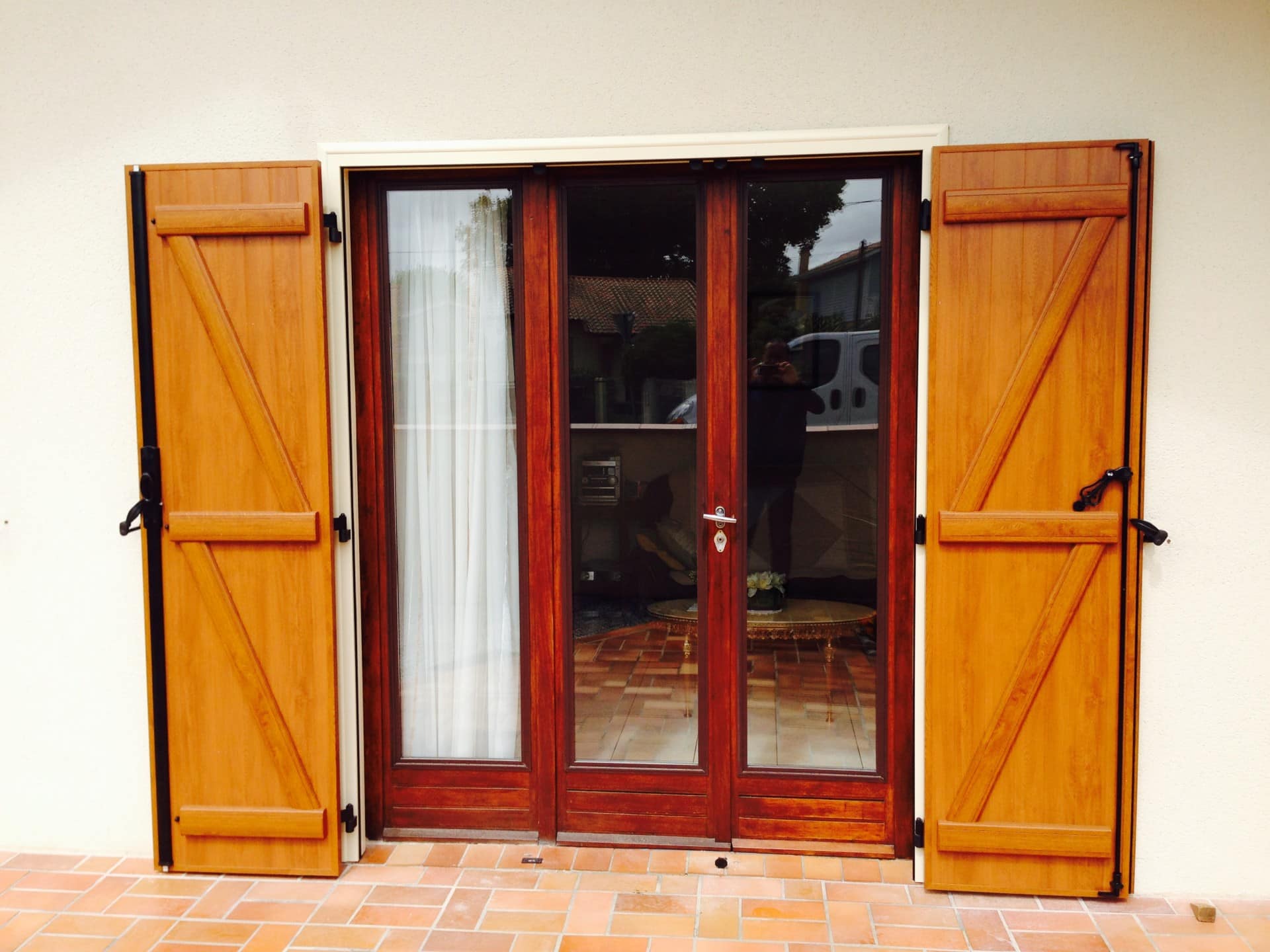 Remplacement volets battants en bois à Lacanau – 1/2