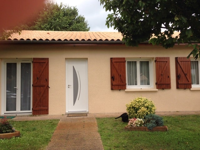Fenêtre PVC et porte en acier