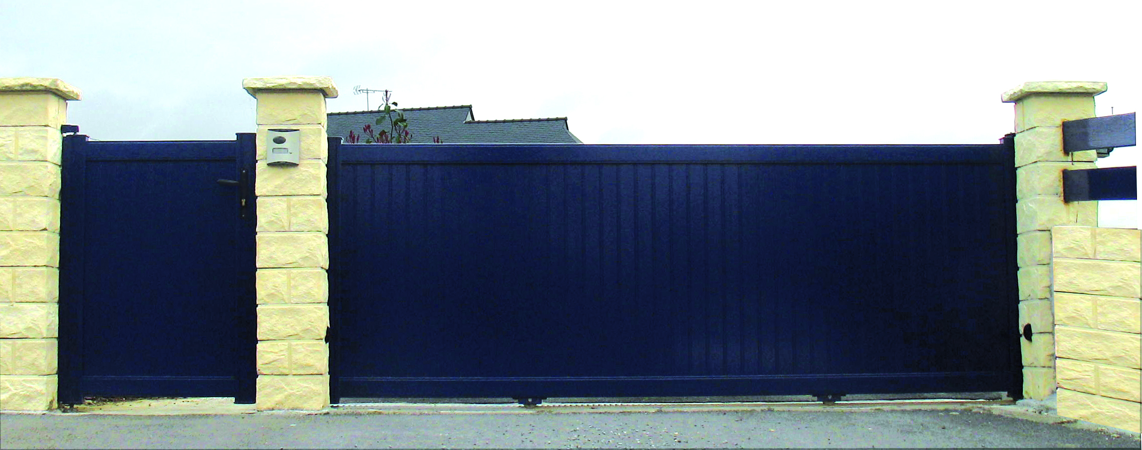 Portail et portillon aluminium automatique