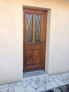 Porte en bois en Gironde