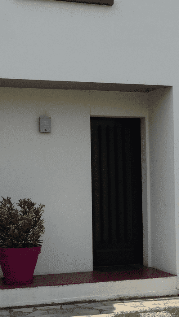 Porte d'entrée avant