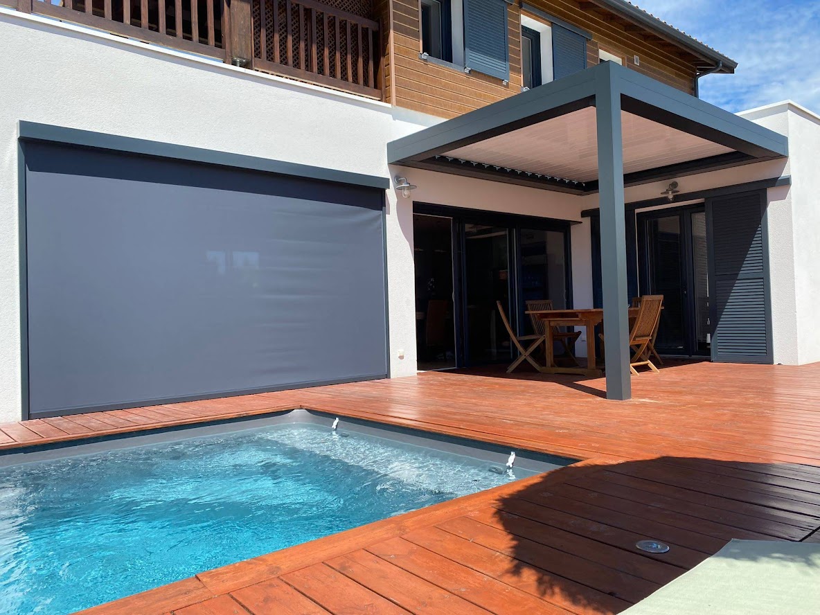 Chantier d'installation d'une pergola
